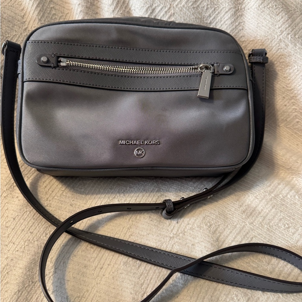 Michael Kors Charcoal Jet Set bag